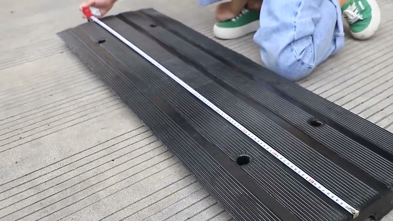 Durable Anti-Slip Rubber Threshold Ramp, Heavy-Duty Step Assist, Indoor Outdoor Transition
