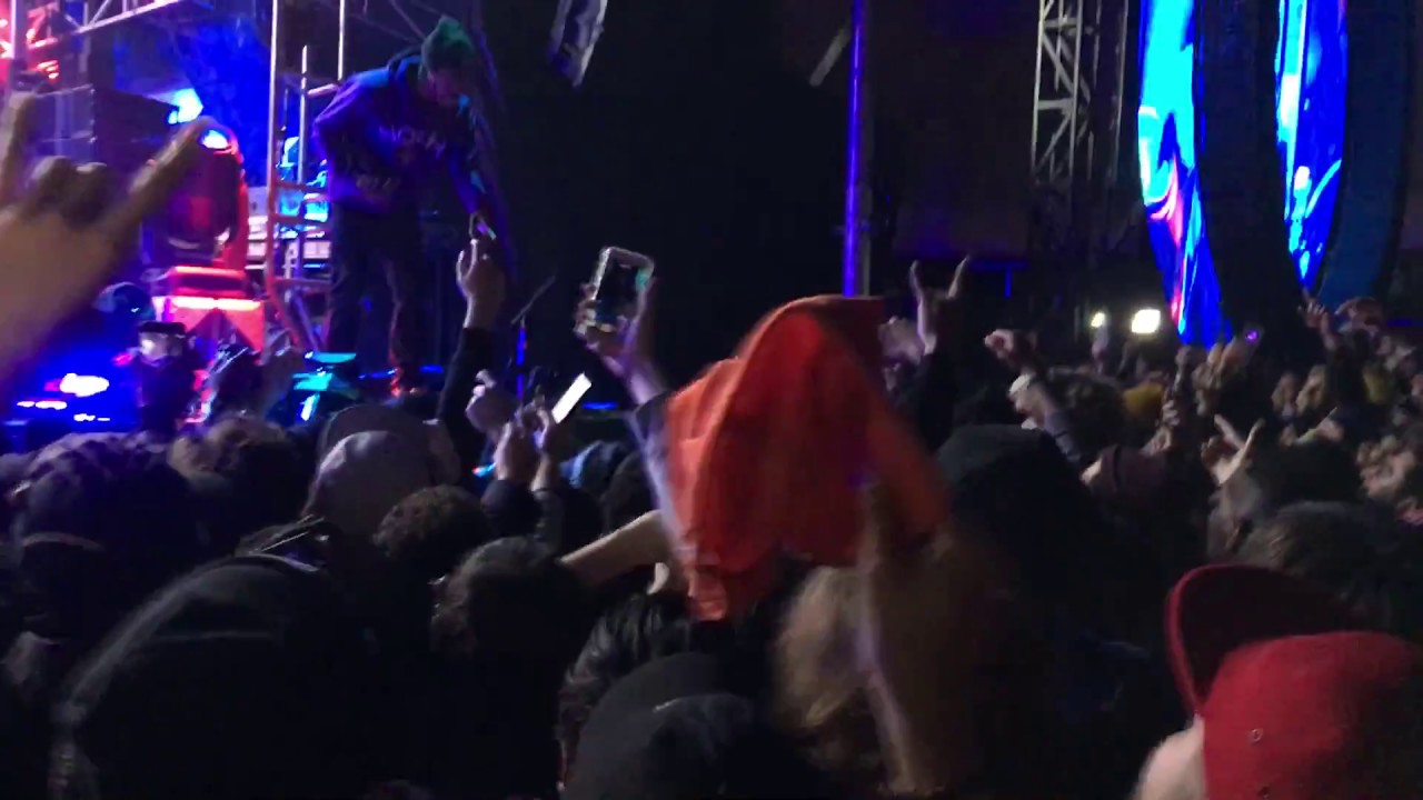 Travis Scott Goes off on Security Guard at Day for Night Festival