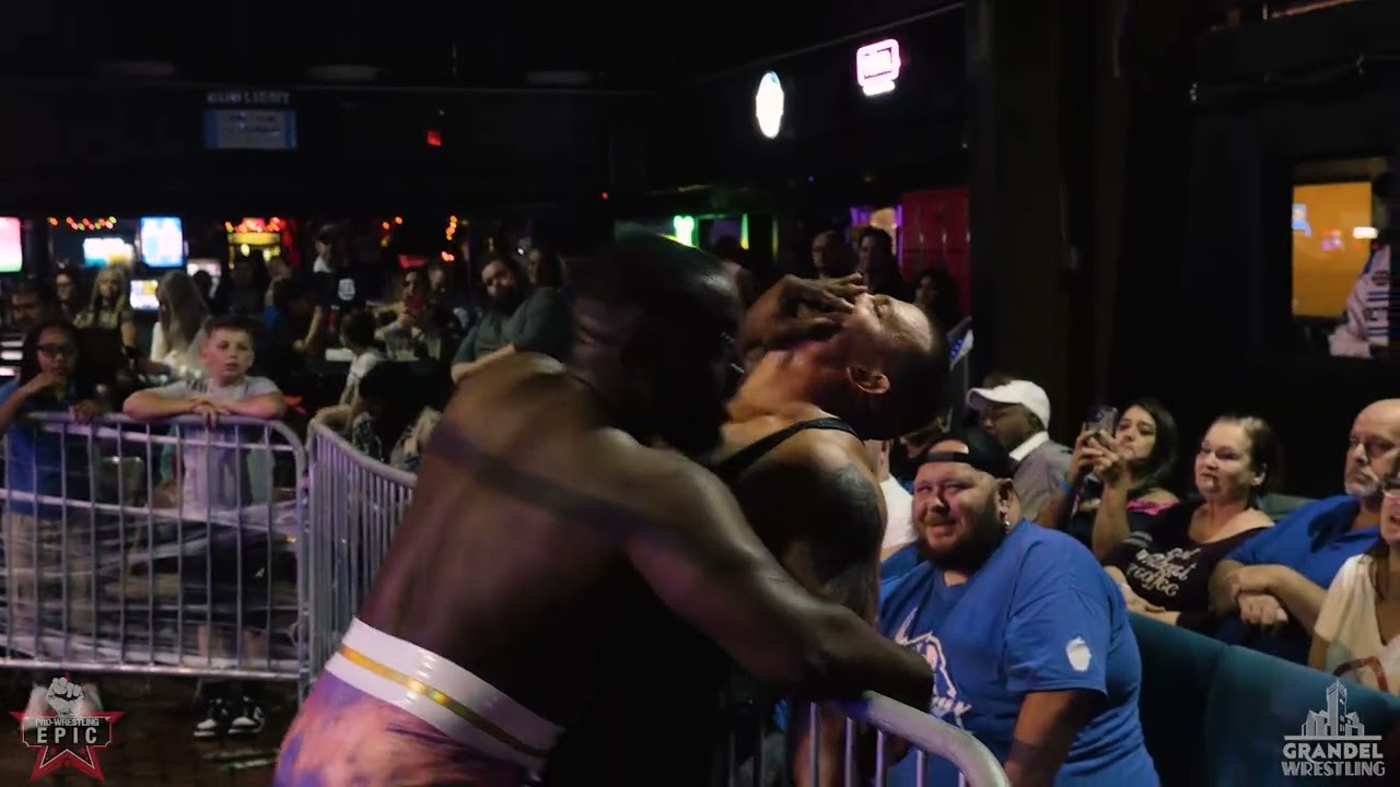 Camaro Jackson vs Brandon Barretta