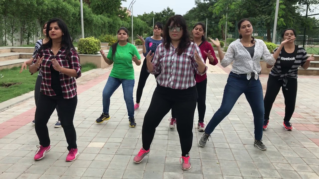 Aati kya khandala-easy dance workout