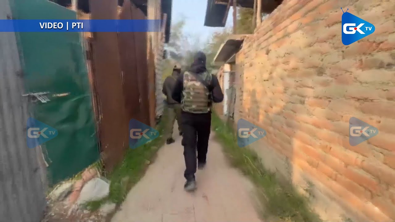 Kulgam police raids houses of members of banned organisation Jamaat-e-Islami