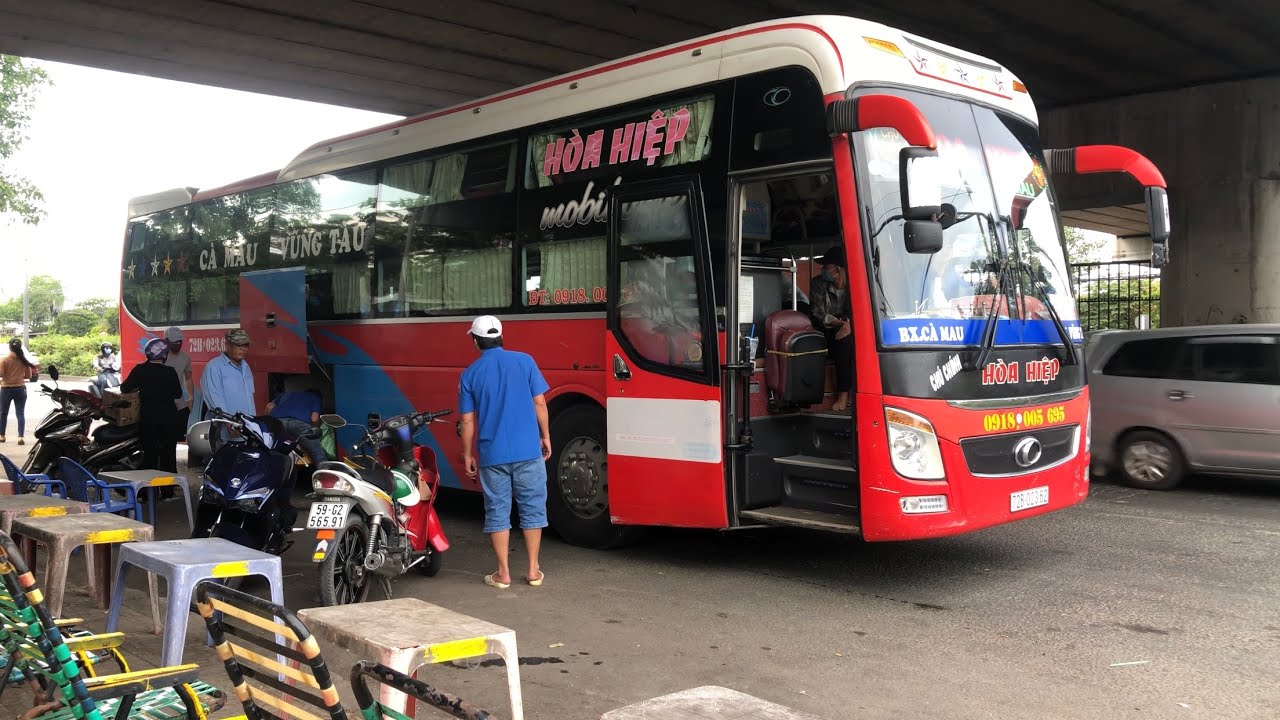 #87 Xe Khách Việt Nam (Ngắm xe khách đón trả khách tại Ngã Tư Ga) | Tấn Nguyễn HLX 76