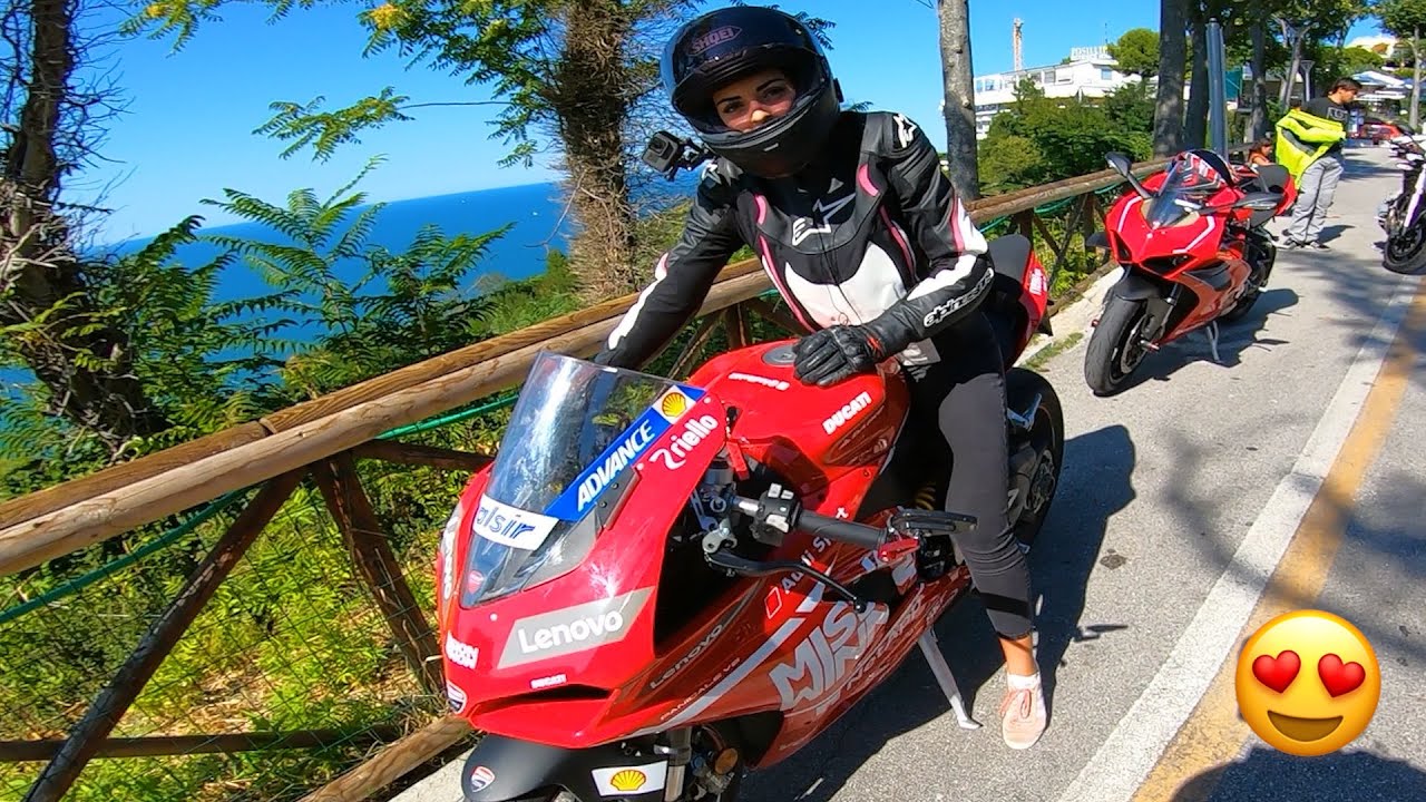 VALENTINA PROVA LA MIA DUCATI PANIGALE V2!!