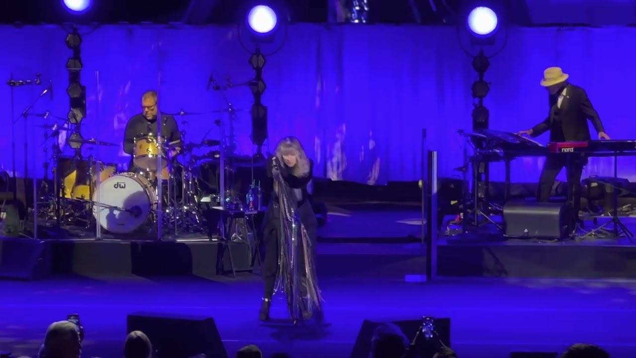 Stevie Nicks, “Free Fallin’” - Live on June 12, 2022 - Shoreline Amphitheater in Mountain View