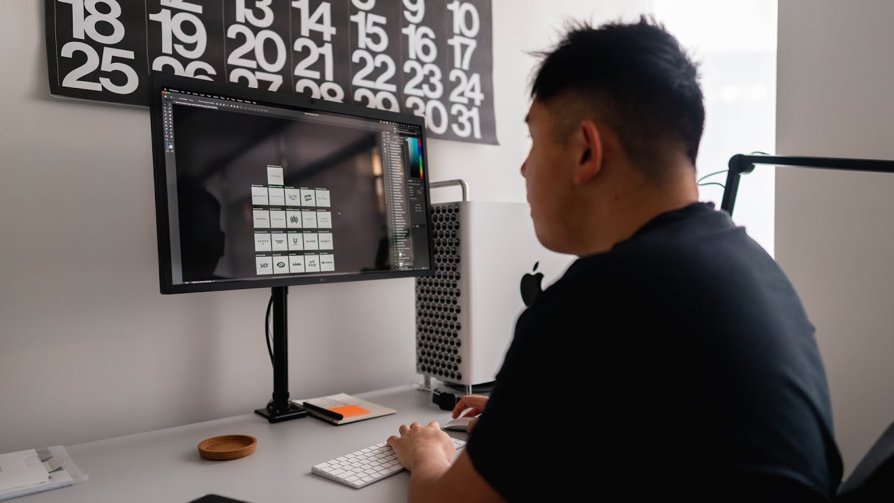 HOW TO GET A JOB AS A GRAPHIC DESIGNER
