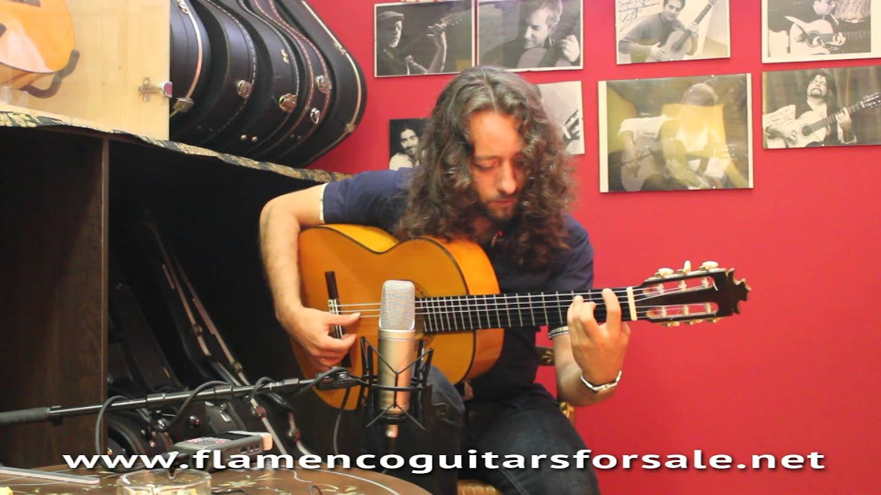 El Perla plays the Francisco Barba 2015 flamenco guitar for sale. Soleá