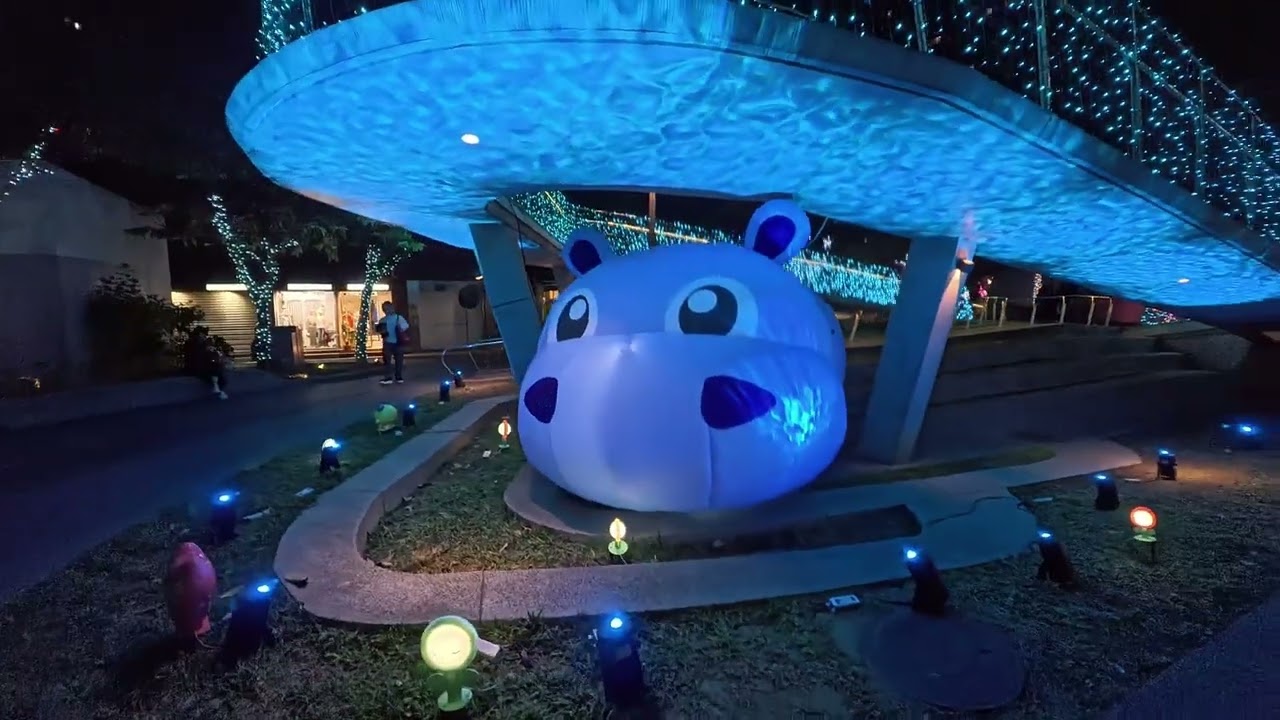 Taipei City Walking; 2025聖誕; 捷運中山站; 南京西路商圈; 心中山線形公園