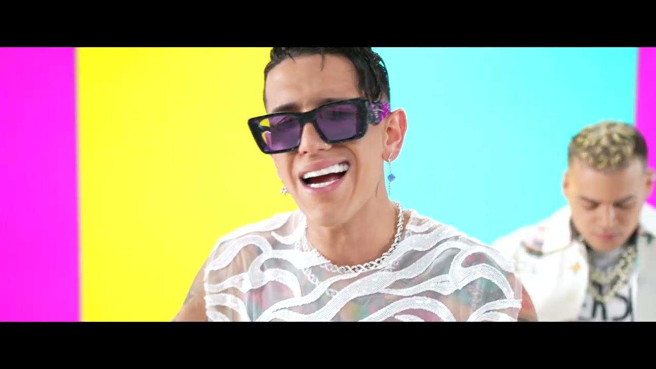 iZaak X @LennyTavarezMusic - VICTORIA (Official Video) 📸