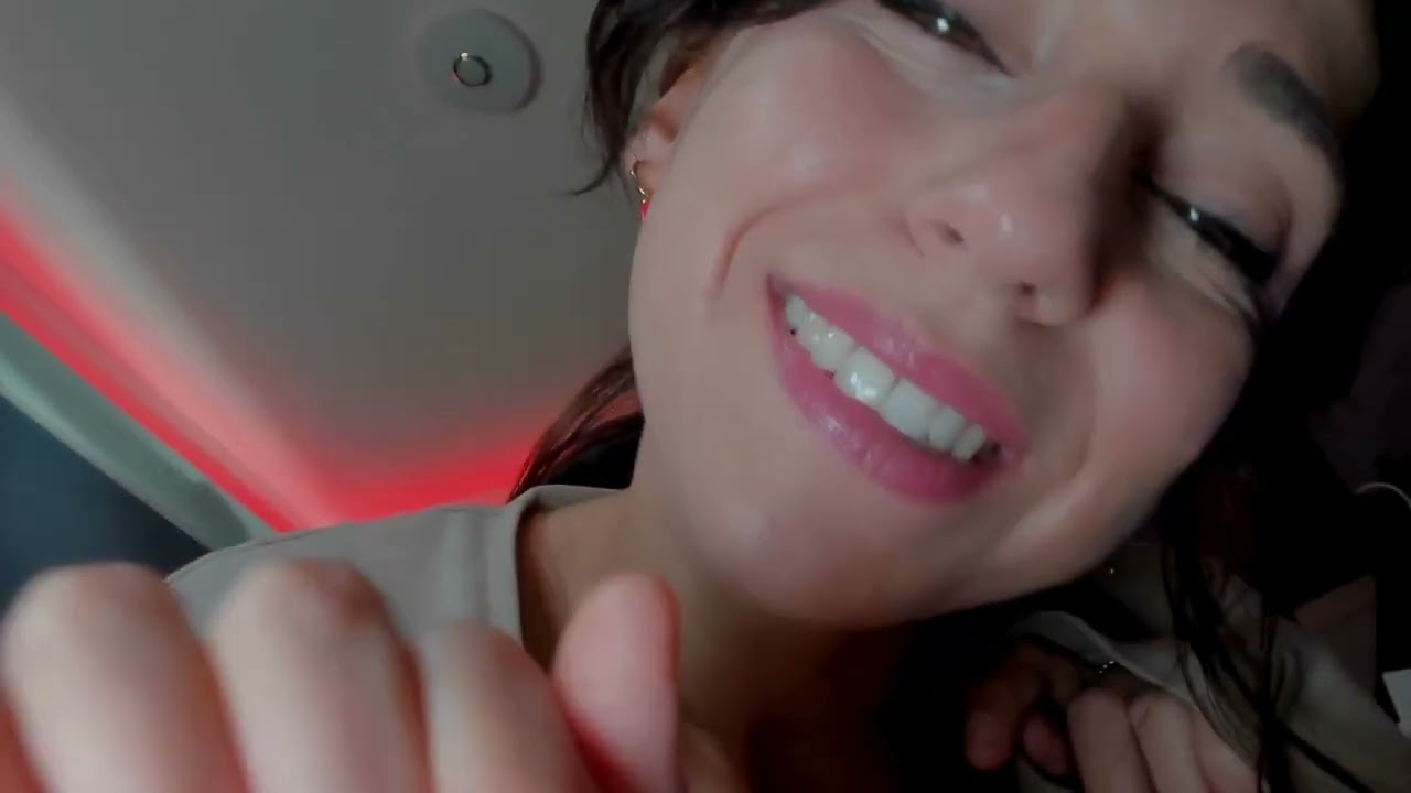 ASMR COCCOLE NEL LETTONE.