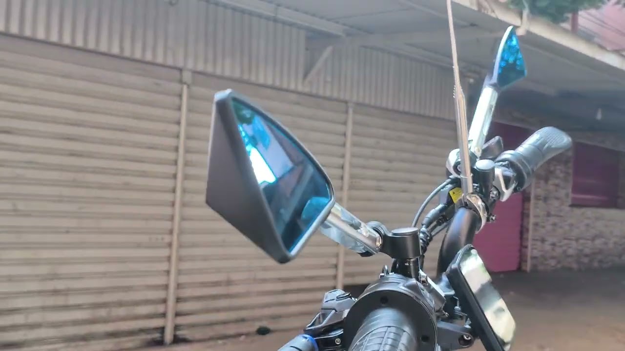V20 BLACK PRO !! Peneu de moto 110/70/16