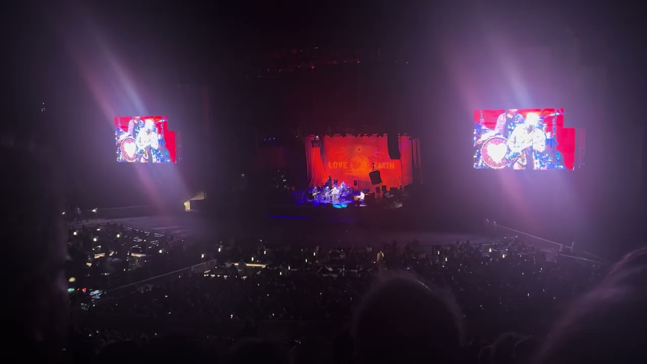 Neil Young And The Chrome Hearts at Jones Beach Theatre in Wantagh, NY, USA on 8/23/25 