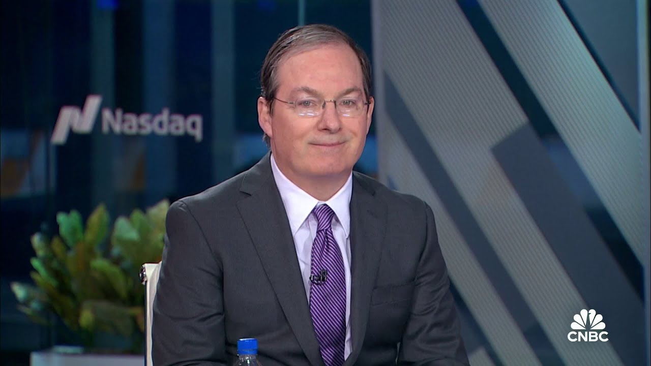 KKR's Henry McVey: We are seeing a surge in productivity, and it's not AI-driven