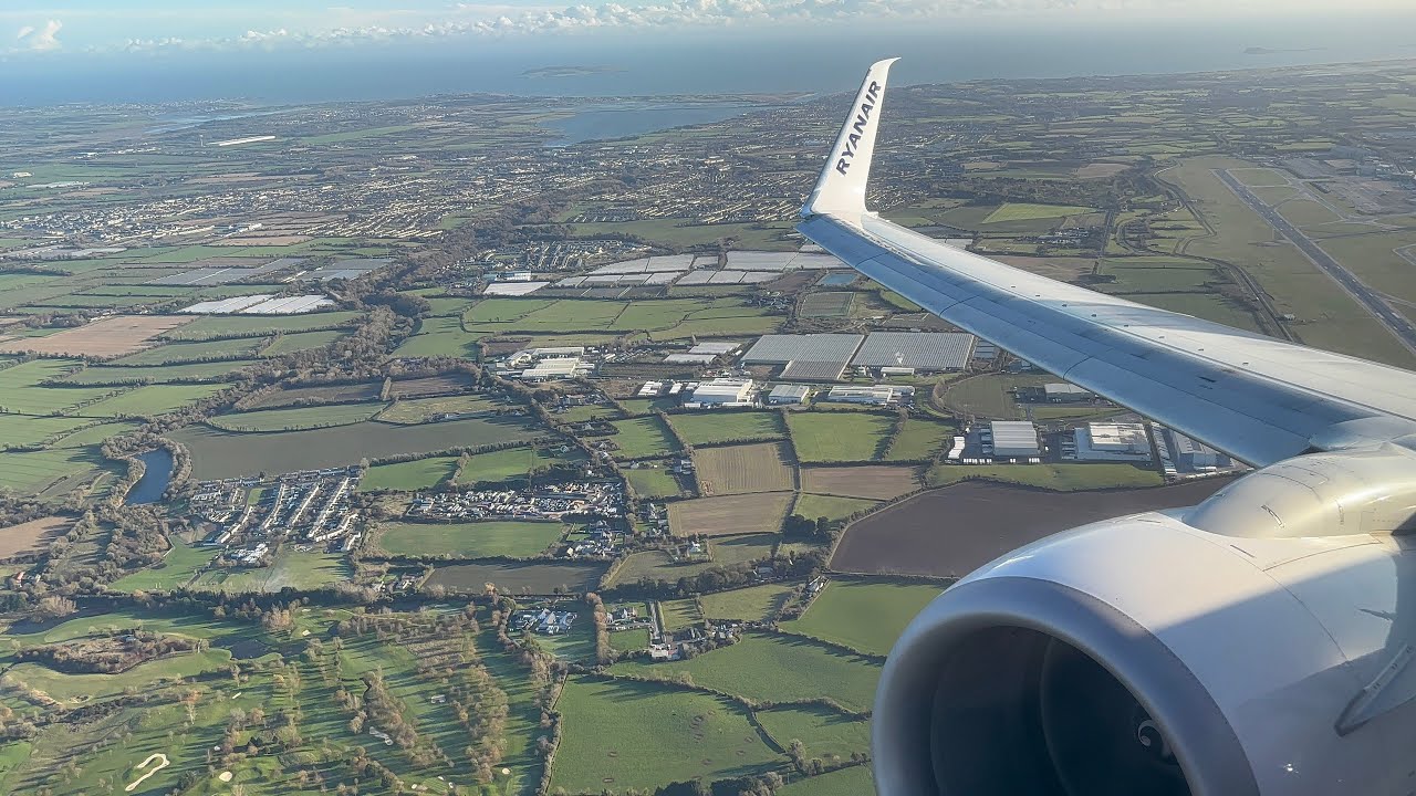 Ryanair gorgeous autum departure from Dublin Airport