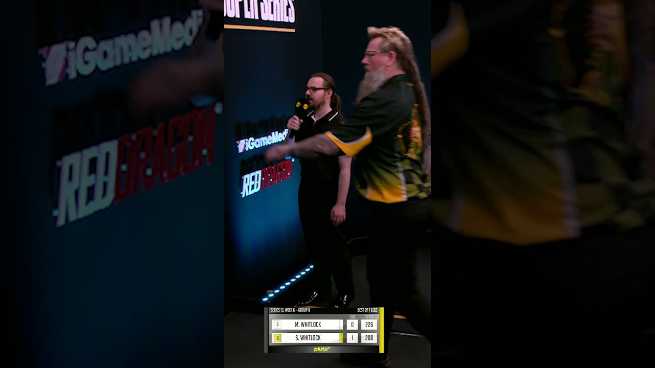 Simon Whitlock EMBARRASSES his own son! 😳 #darts #fypシ #fyp #whitlock #9darter