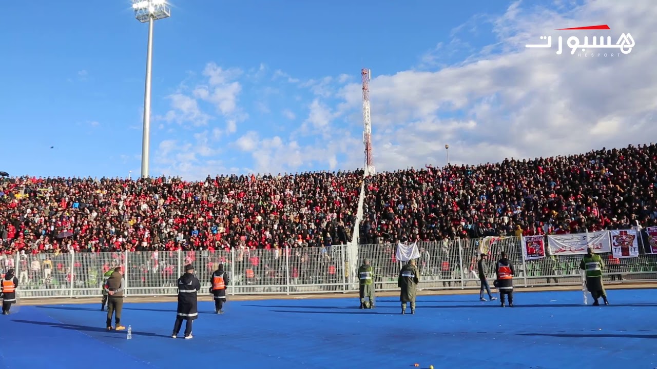 هكذا صنع جمهور الحسنية الحدث بملعب وجدة في نهائي كأس العرش
