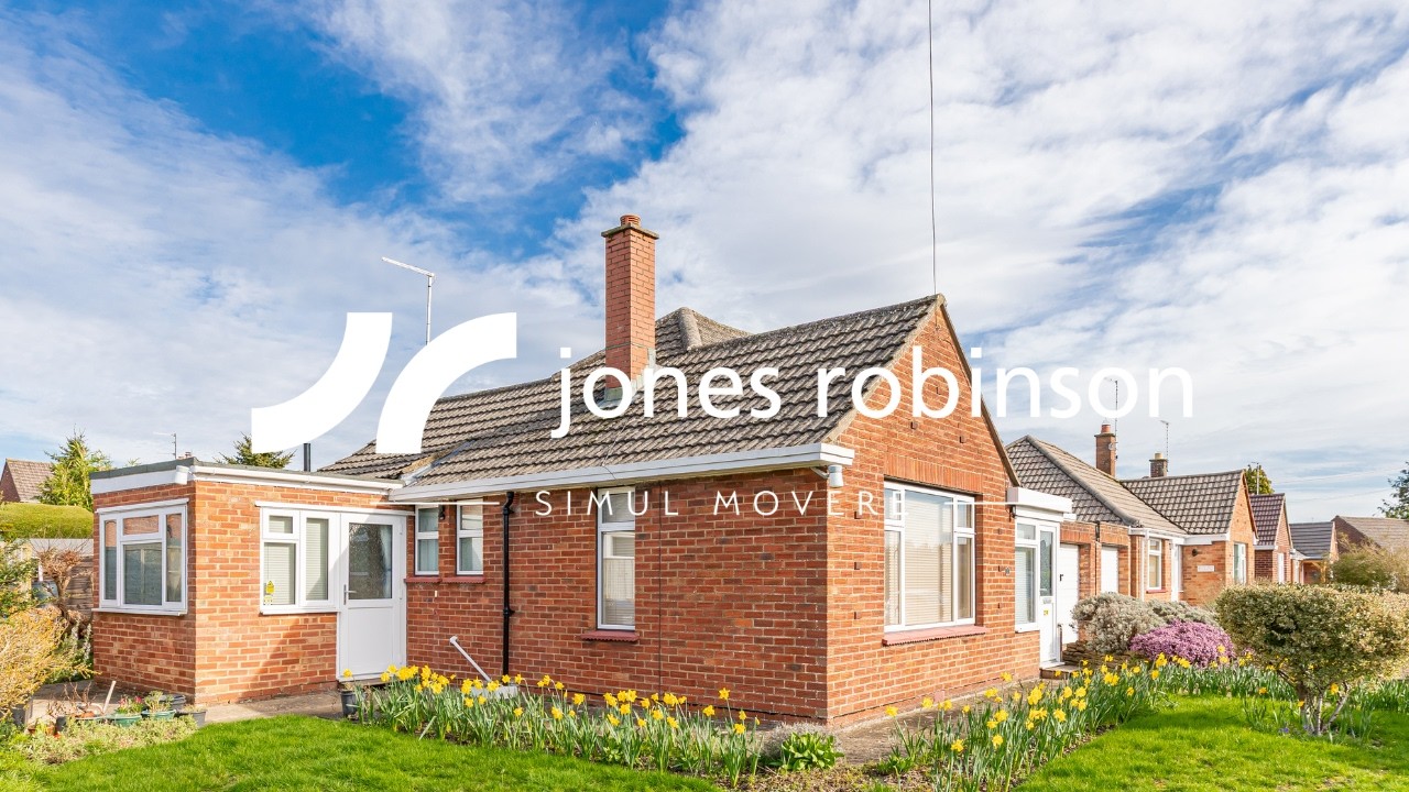 1 Elm Tree Gardens Devizes SN10 3ES. FOR SALE: £295,000