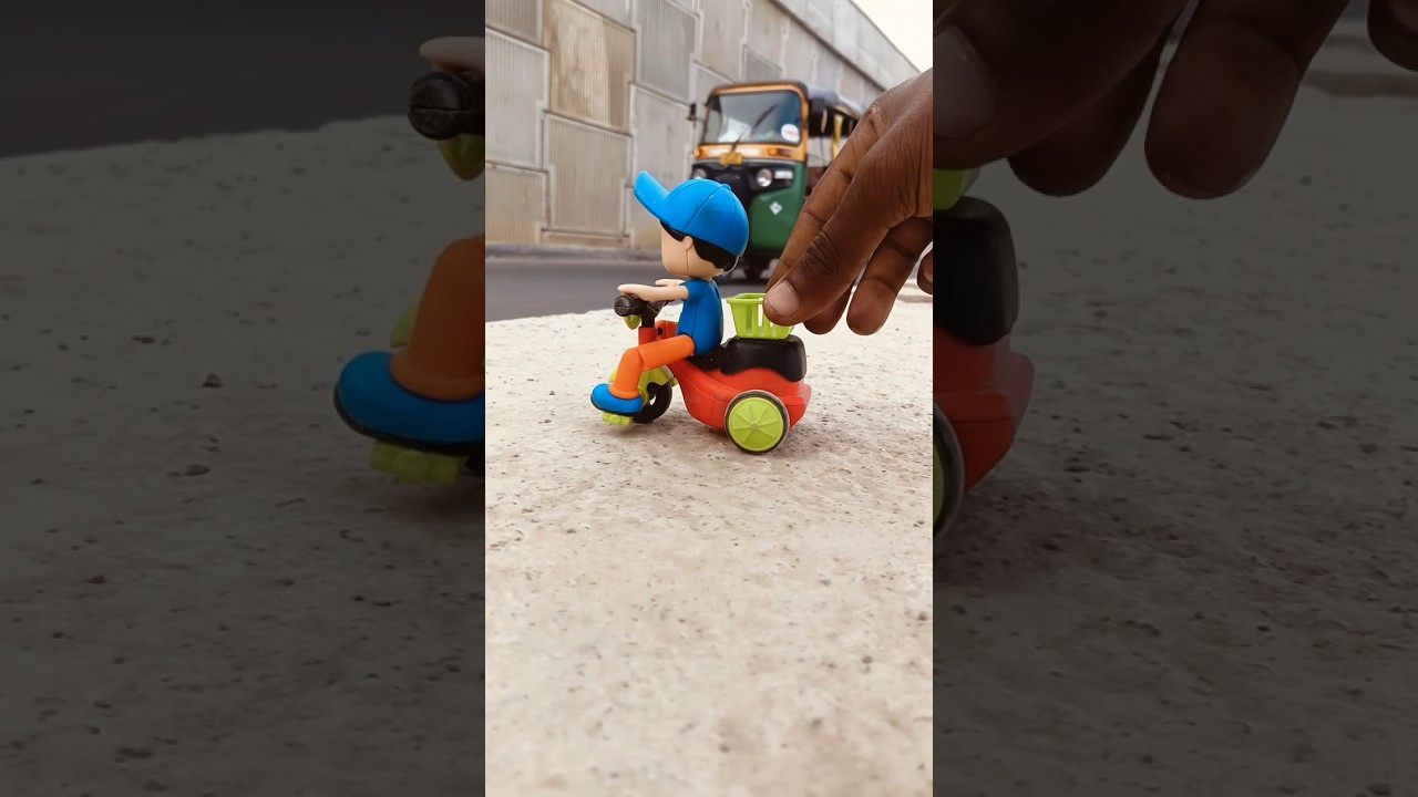 Ekta Rc tractor and 1 Ta Remote wala Auto Rickshaw Unboxing 😛#shorts #tractor #autorickshaw #toys