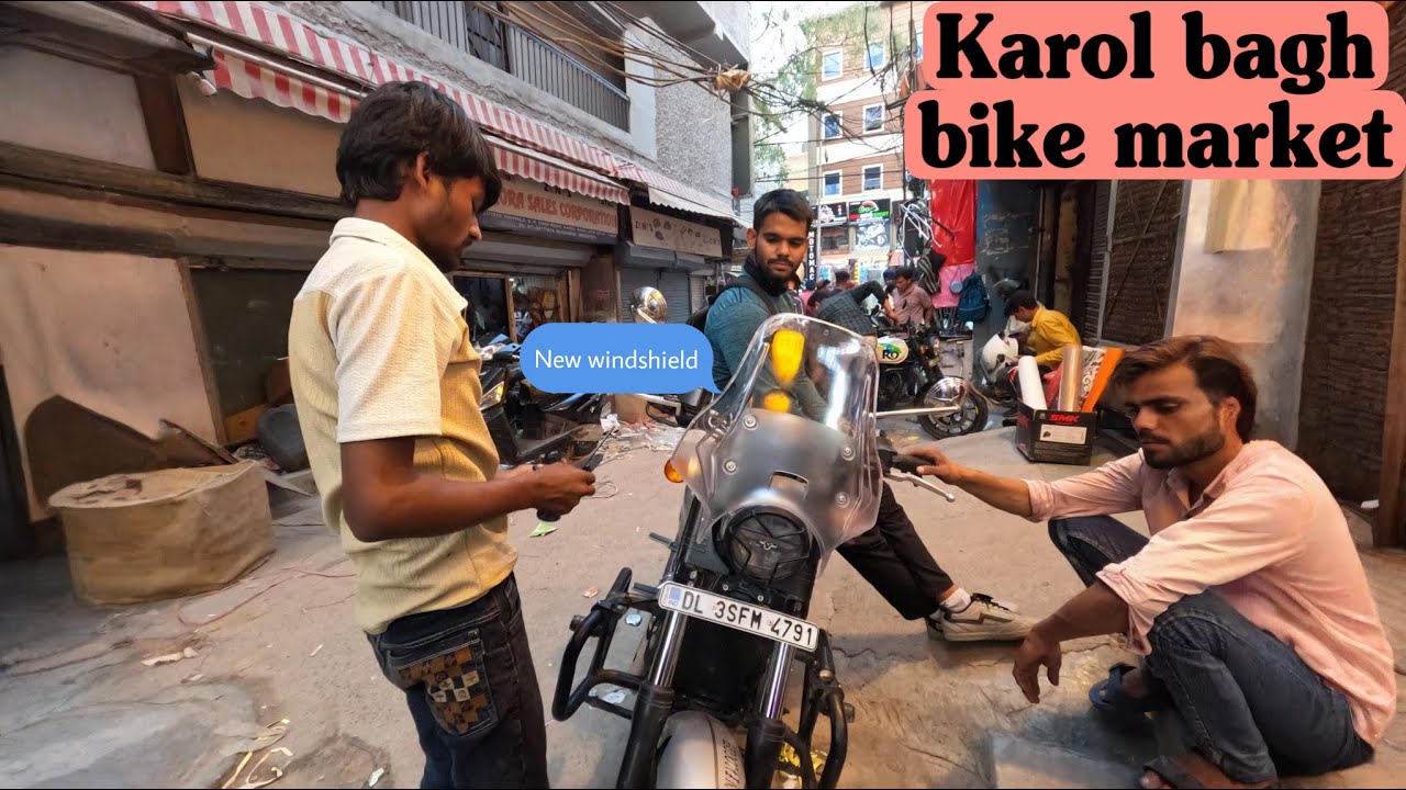 Karol bagh bike market vlog || Jawa bike accessories || windshield installation