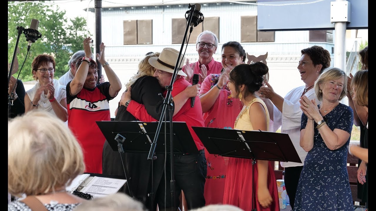 Harald & Chor singen Ludger ein Geburtstagsst&auml;ndchen - Kulturhalle Stockheim