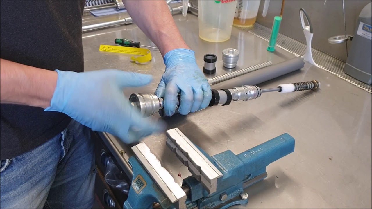 Mounting FKR Öhlins Cartridge for Yamaha R6