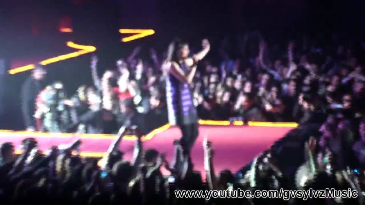 Amaral (Palacio de los Deportes 2008) - 02 Tarde de domingo rara [HD]