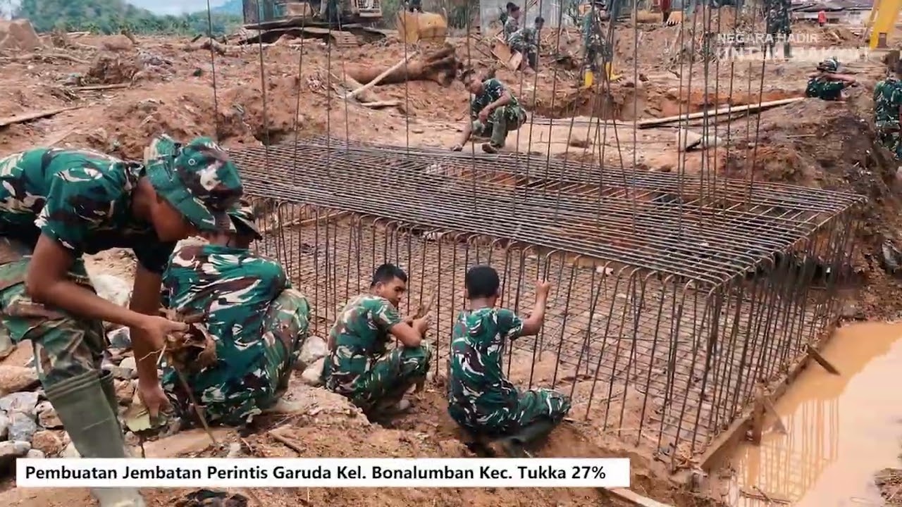 Menghubungkan Kembali Harapan, TNI AD Bangun Jembatan Pasca Bencana