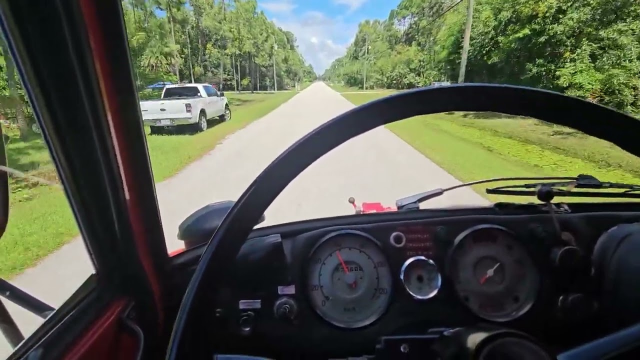 Driving - 1977 Mercedes-Benz Unimog 416 | Experior Motors
