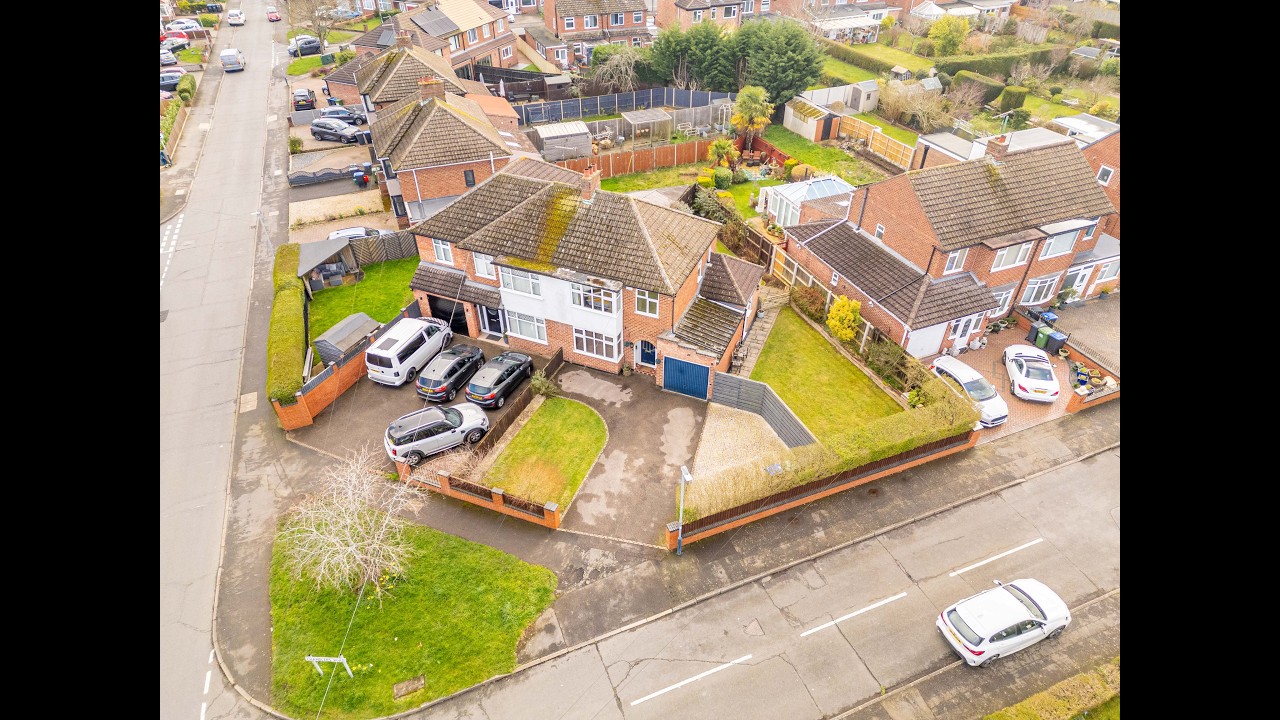 For Sale - Chandlers Road, Whitnash, Royal Leamington Spa - Three Bed Semi - #home #house #forsale