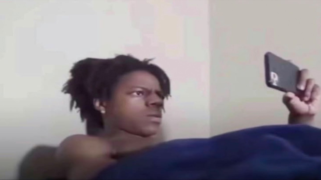 MEMES I WATCH AT 3AM ALONE