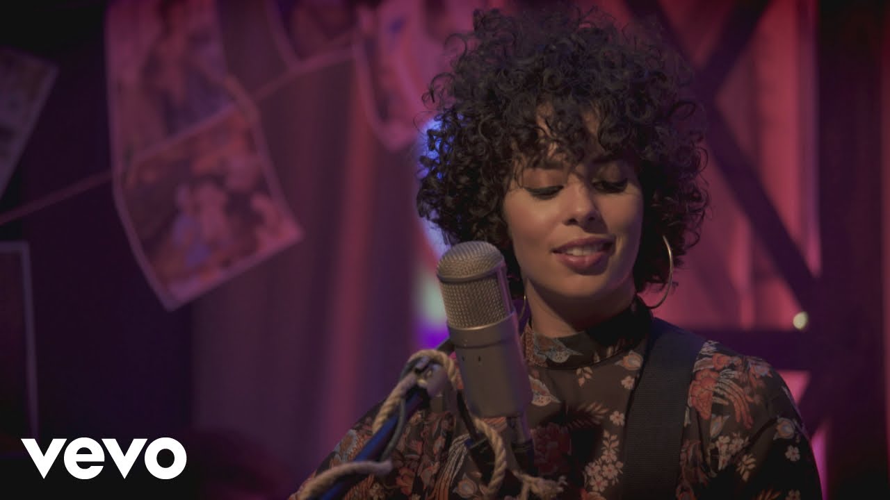 Raquel Sofía - Tenemos Historia (Live)