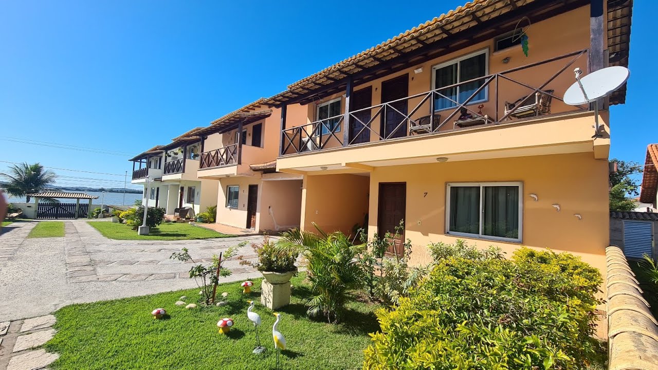 ID: 10498/16 &ndash; 3 Quartos / 3 Banheiros / &ndash; Casa em Cond. &ndash; 141m&sup2;