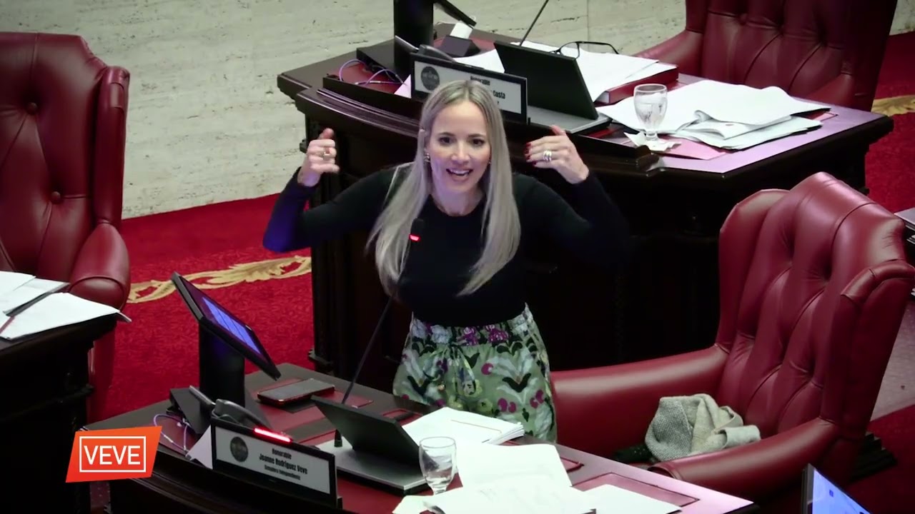¡Qué ignorancia! Se nota que no tiene idea de lo que conlleva mantener a flote un negocio