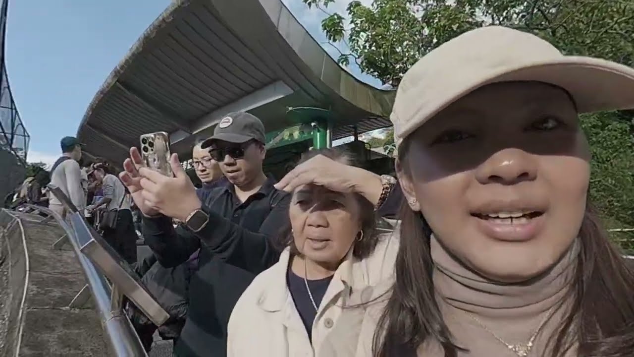 Travel Diaries: Exploring Taipei Zoo and Maokong Gondola with Fam