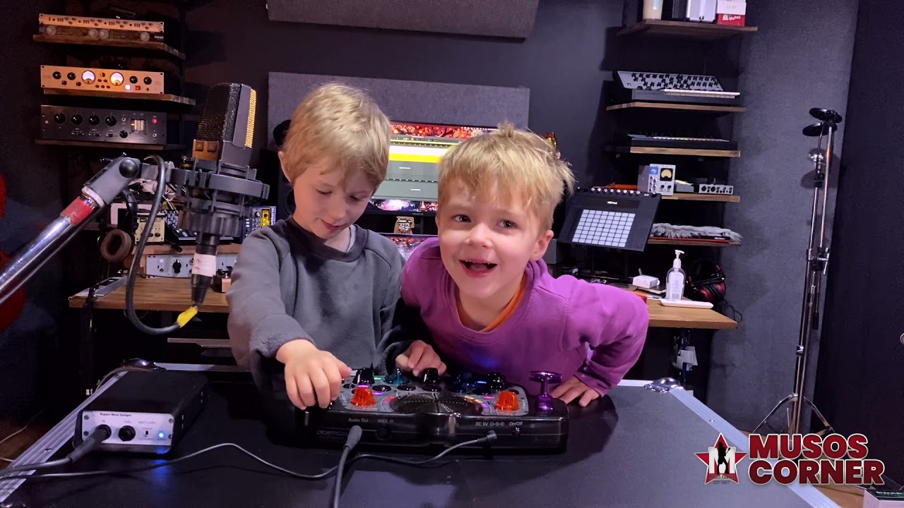 BLIP BLOX Kids Synth reviewed by 3, 5 & 36yr old