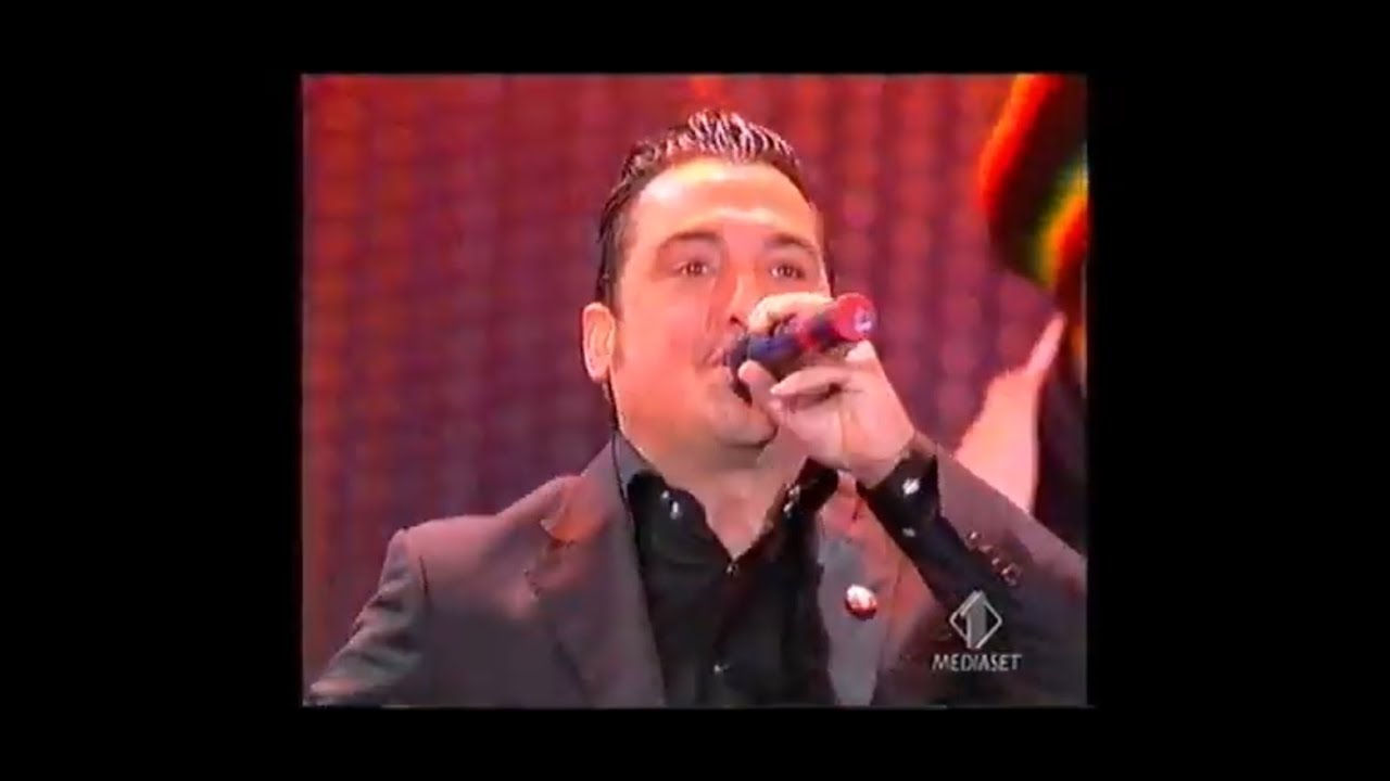 Roy Paci & Aretuska - Toda Joia Toda Beleza (Finalissima Puntata Del Festivalbar 2007 Verona)