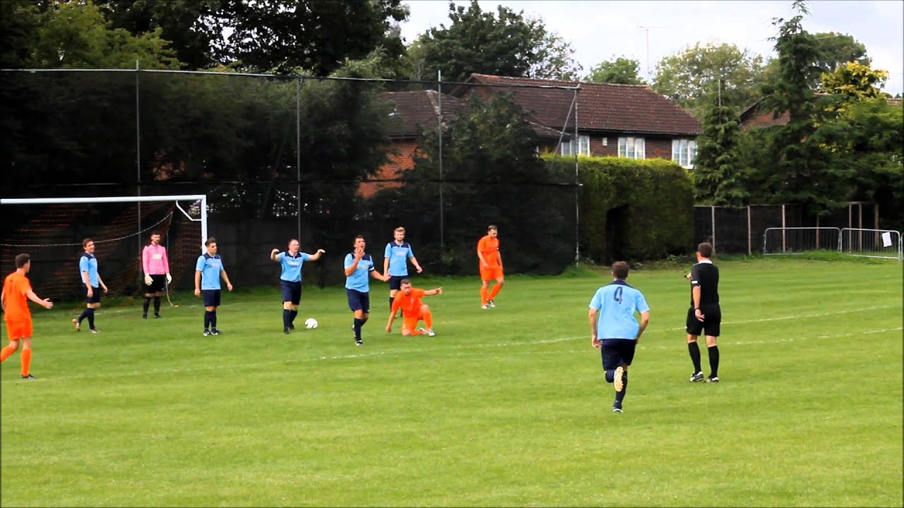 05/09/15 Hartley Wintney v Longlevens AFC