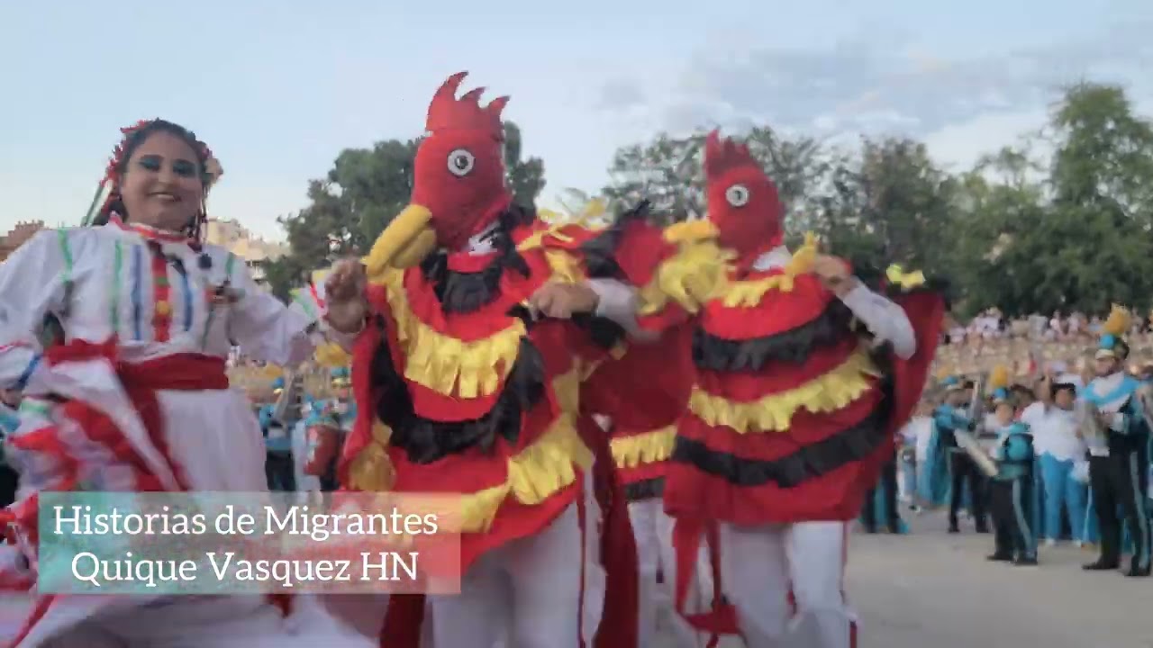 Hondureños se robaron el show desfilando en Valencia España 👏👏