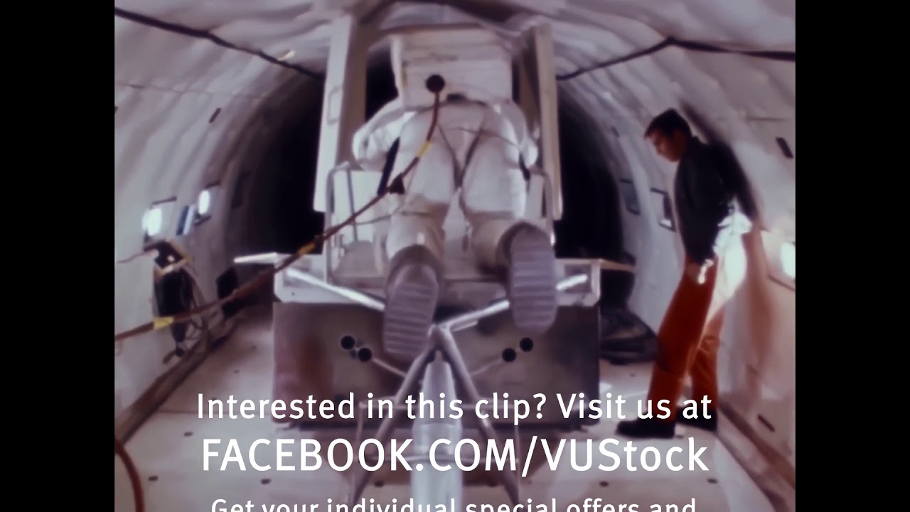 Apollo 11 training - Astronaut walk on a ladder in plane low weightlessness