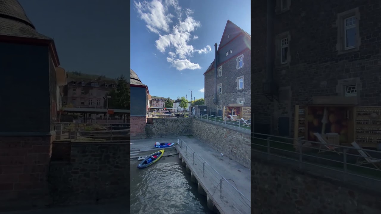 🌉 Rhine Promenade &ndash; Perfect for a riverside walk with caf&eacute;s, restaurants, and stunning views