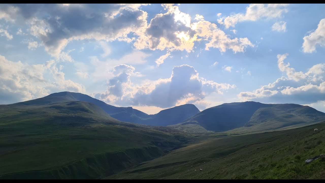 Ben Lawers Range the three eastern Munros Meall Greigh, Meall Garbh and An Stuc.
