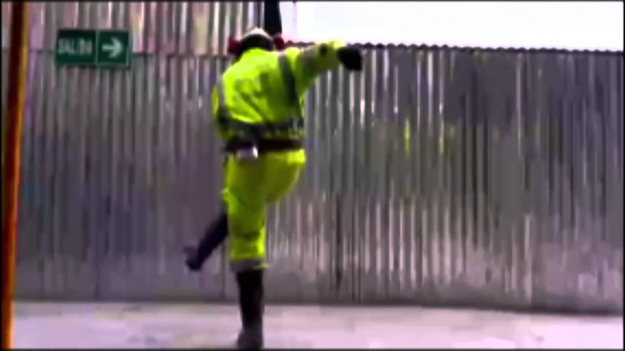 Techno Zampo&ntilde;ex (minero Bailando )