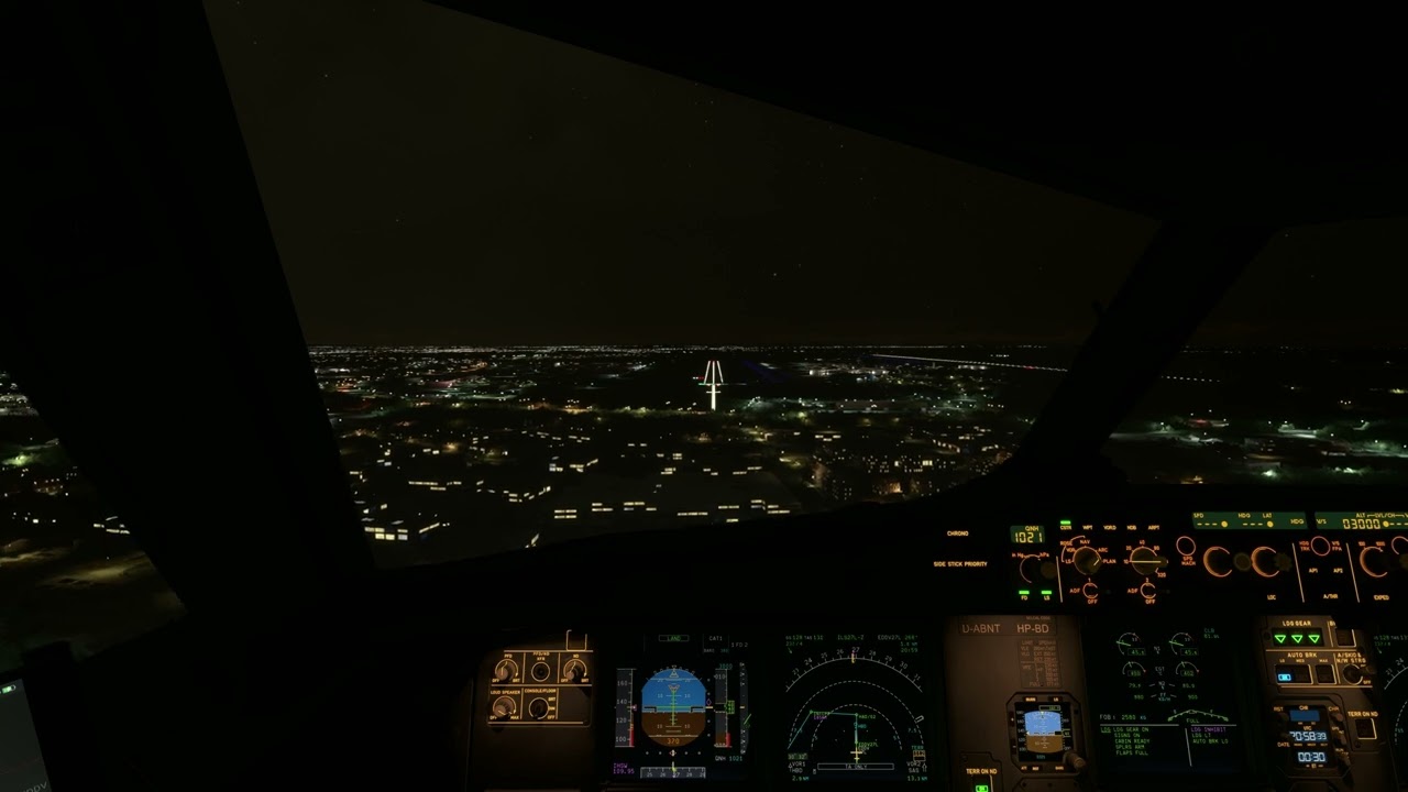 Eurowings A320 landing at Hannover | VATSIM