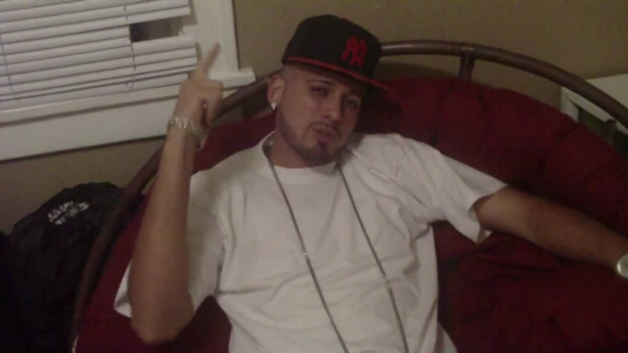 Luiso EL Diamante-SALUNDANDO A FOGONEO.COM Y CYBER MUSIC STAFF