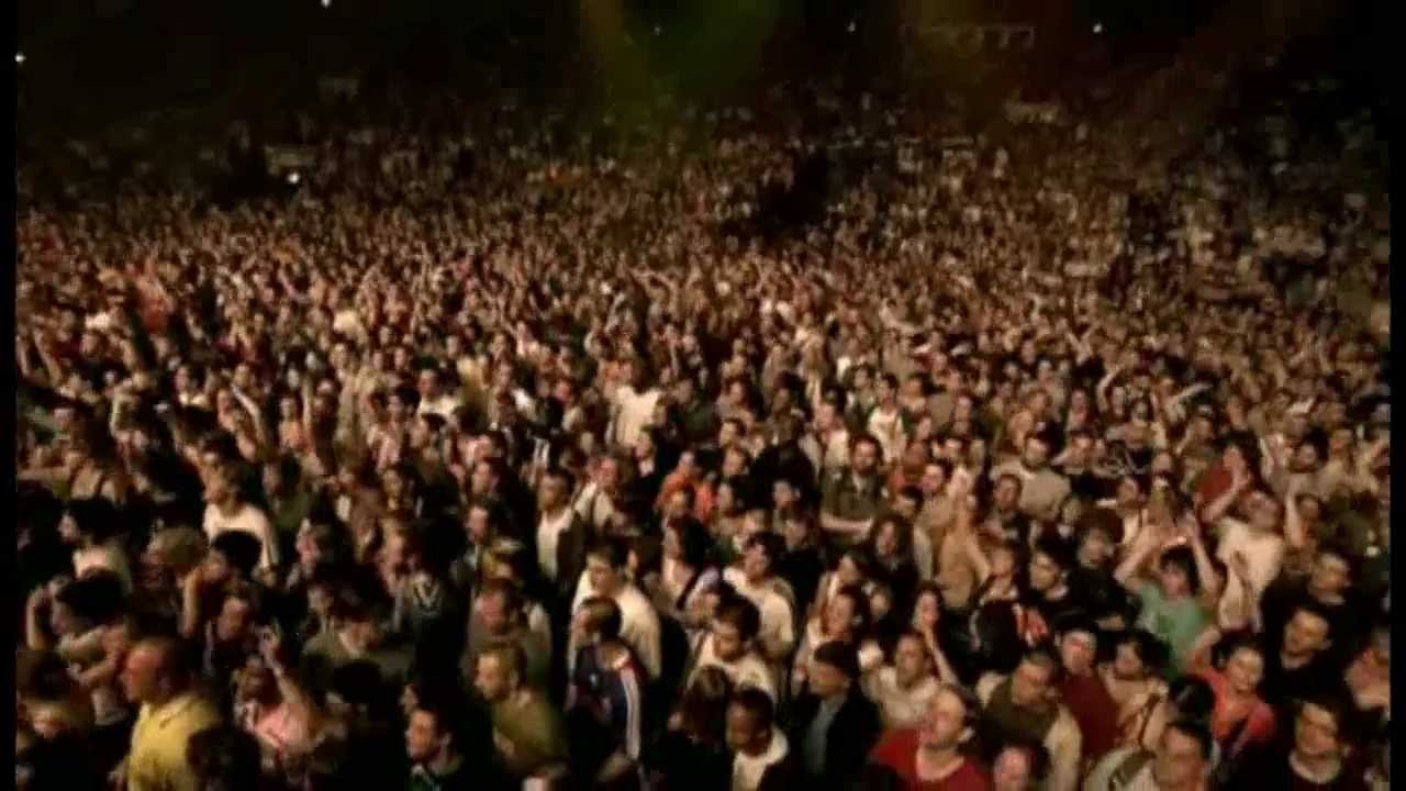 Tiken Jah Fakoly - "Medley + Le Balayeur" / Live in Zenith / Paris 2008