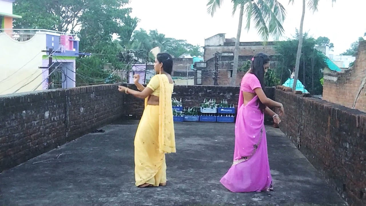 Badi mushkil | dance video| cute girl Alisha and Muskan