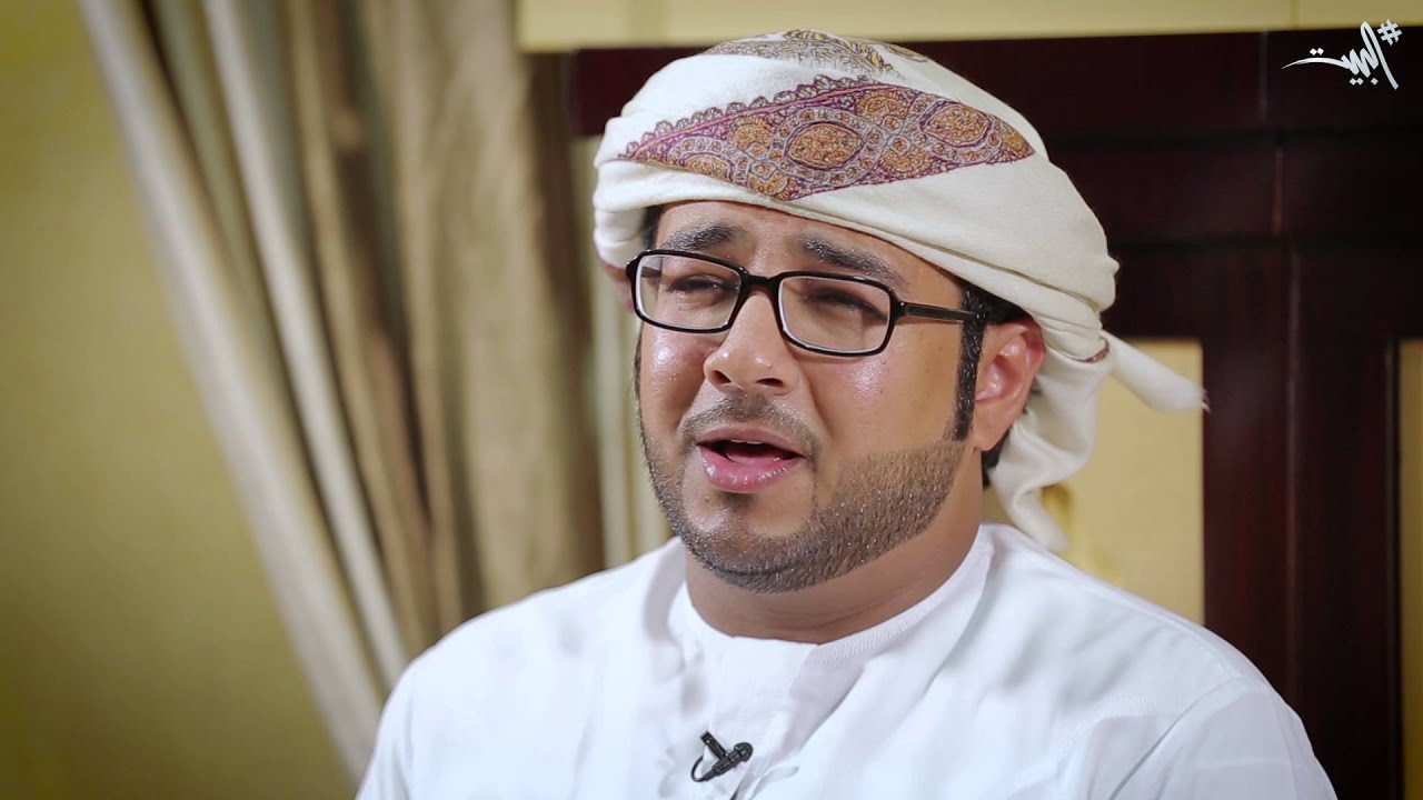 الشاعر محمد البادي يبدع في شلة جميلة في مجلس البيت