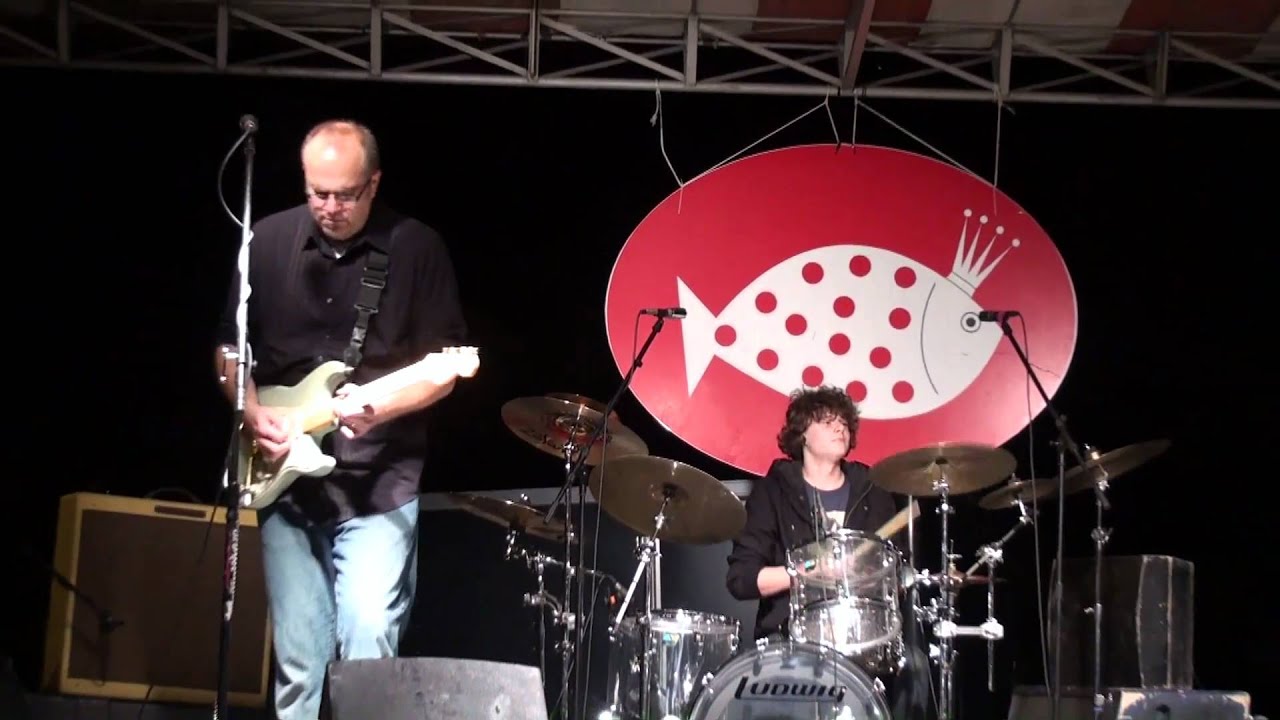 Greg Koch & Son play Jimi's Message to Love