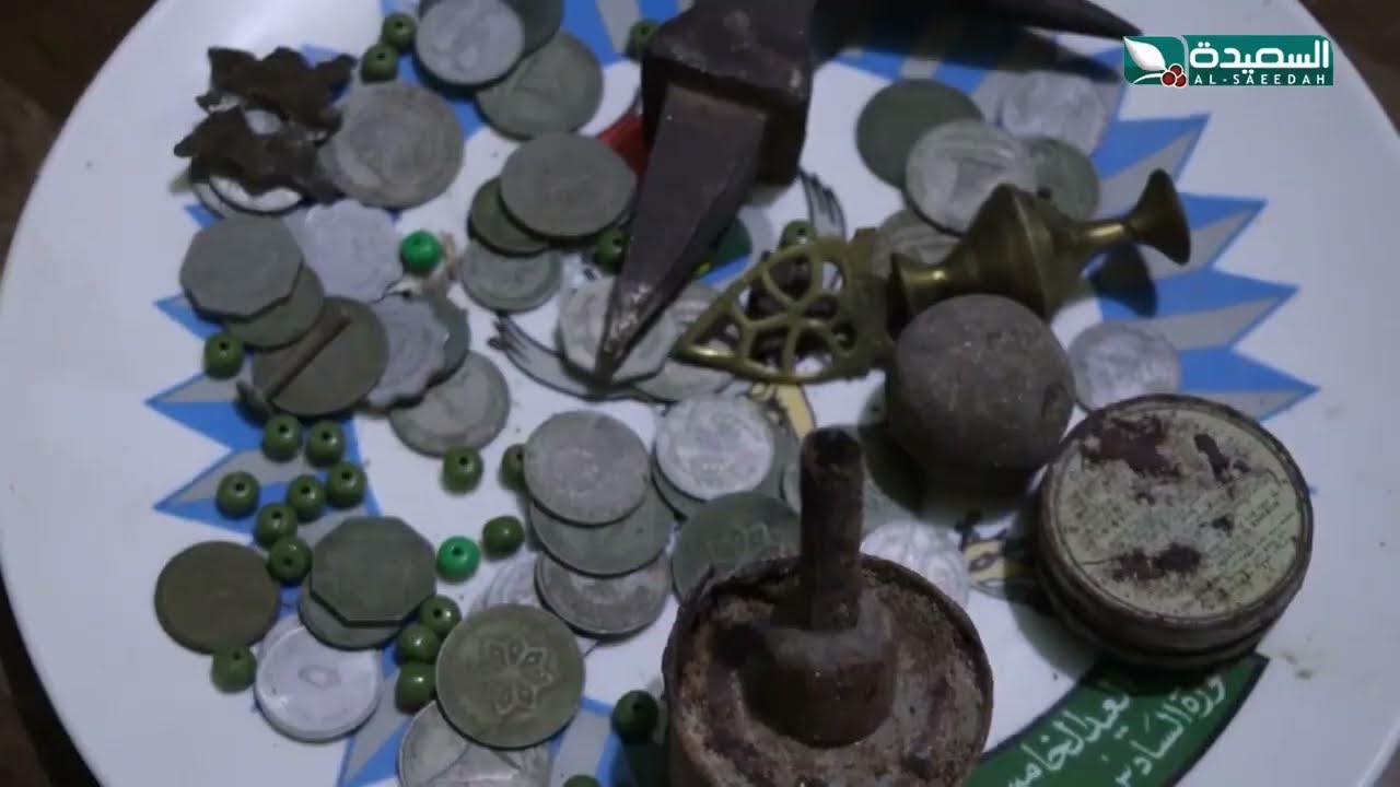 شاهد رجل ثلاثيني يهوى جمع مقتنيات الحروب القديمة في غيل باوزير حضرموت