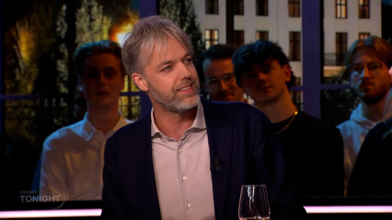 RTL Tonight: 'In Rusland maakt iedere macaronifabriek nu kogels, wij kunnen dat helemaal niet'