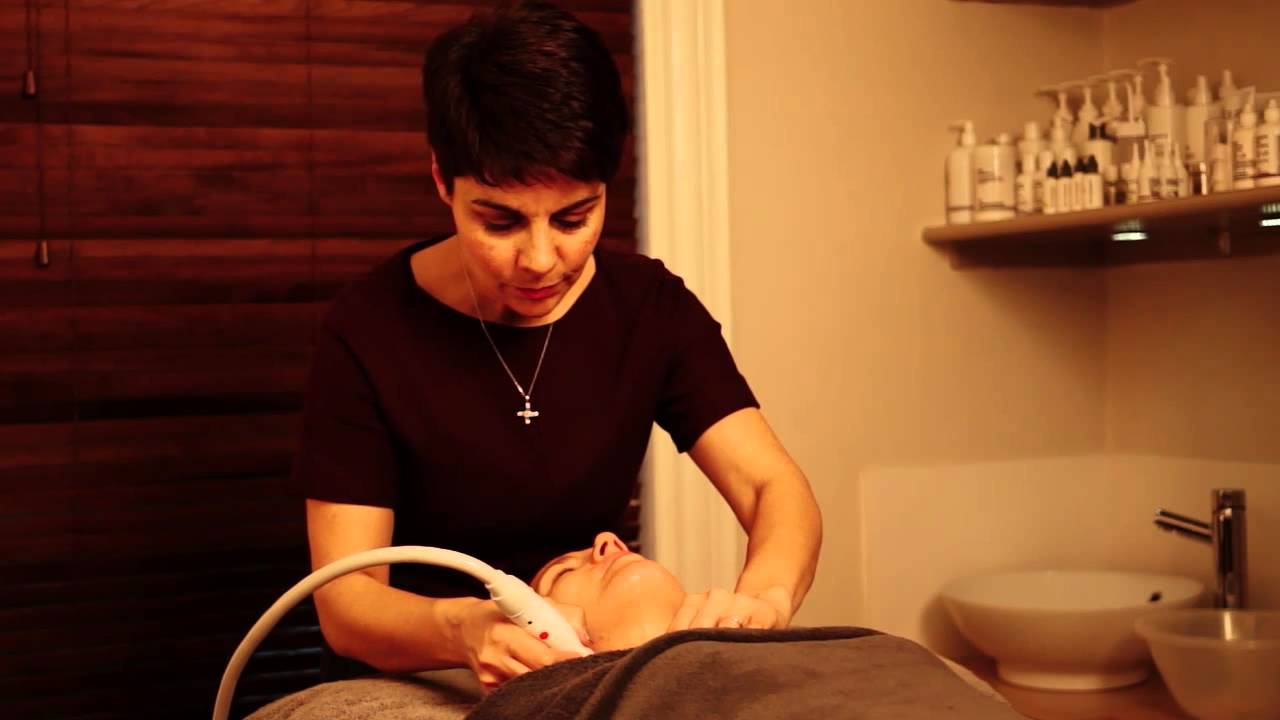 Winslow Skincare how to get firm and supple skin Filmed by Bright Light Film